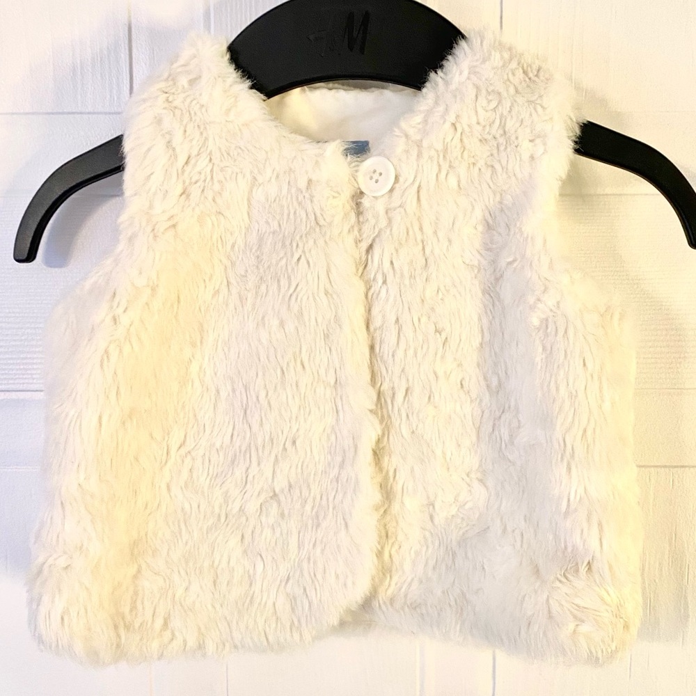 GAP Faux Fur Vest